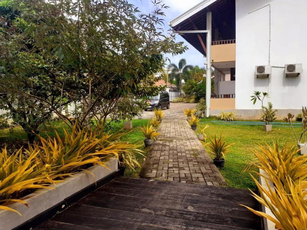Sunrise Palace Negombo Exteriér fotografie