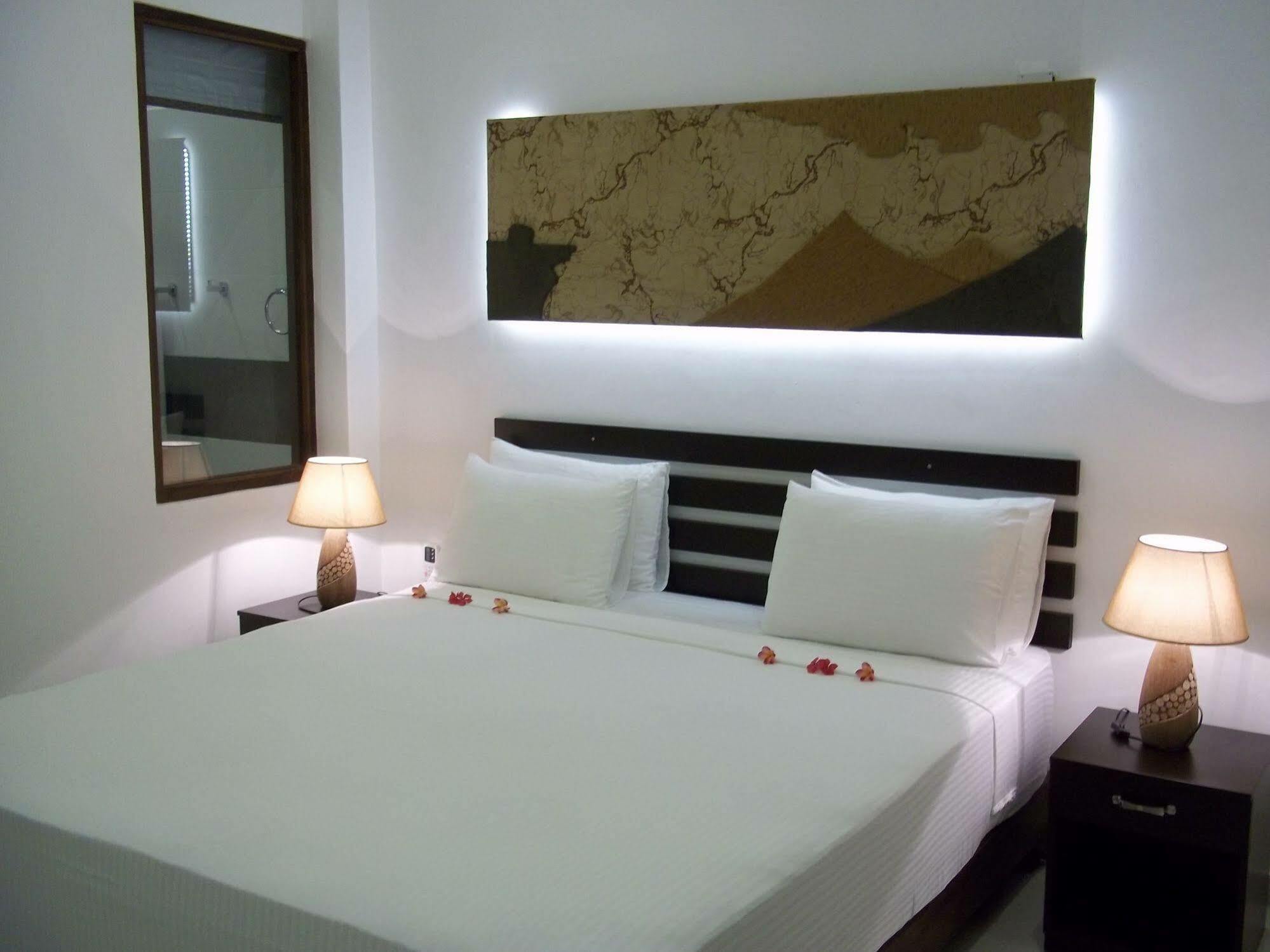 Sunrise Palace Negombo Exteriér fotografie